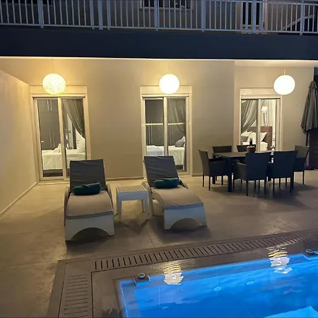 Flev's Luxury House With Pool *