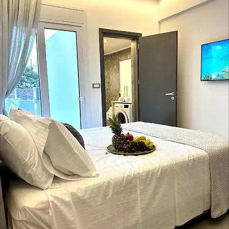 Flev's Luxury House With Pool Kremastí