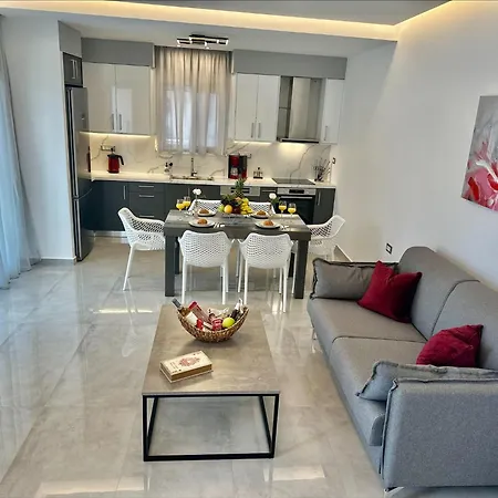 Flev's Luxury House With Pool * Kremastí