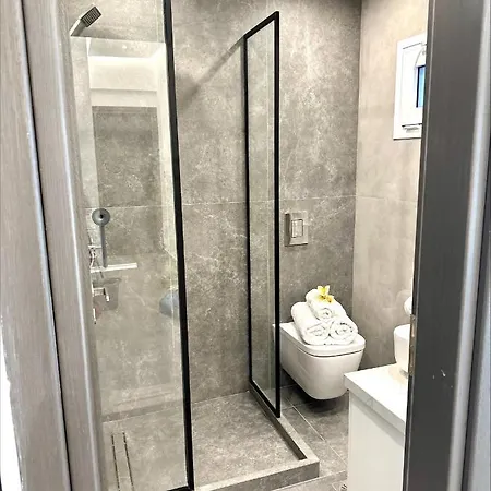 Nyaraló Flev's Luxury House With Pool