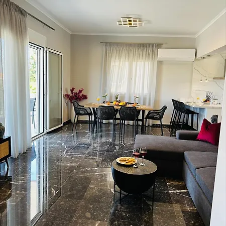 Flev's Luxury House With Pool Holiday home *