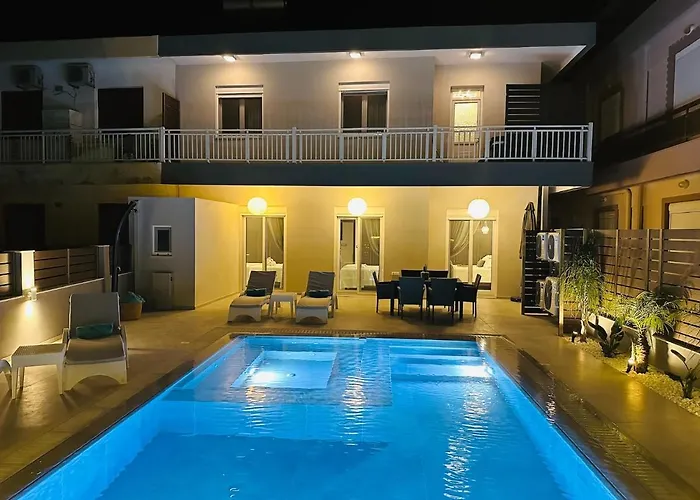 Flev's Luxury House With Pool *