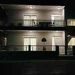 Flev's Luxury House With Pool Дом отдыха