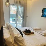Дом отдыха Flev's Luxury House With Pool