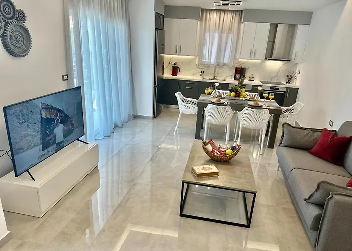 Flev's Luxury House With Pool