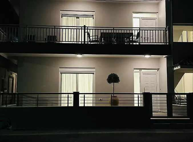 Flev's Luxury House With Pool بيت للعطل